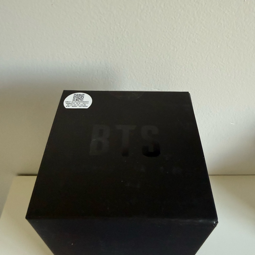 **RESTOCK - READY TO SHIP** 
BTS OFFICIAL LIGHT STICK VER.4 - Picture 3 of 7